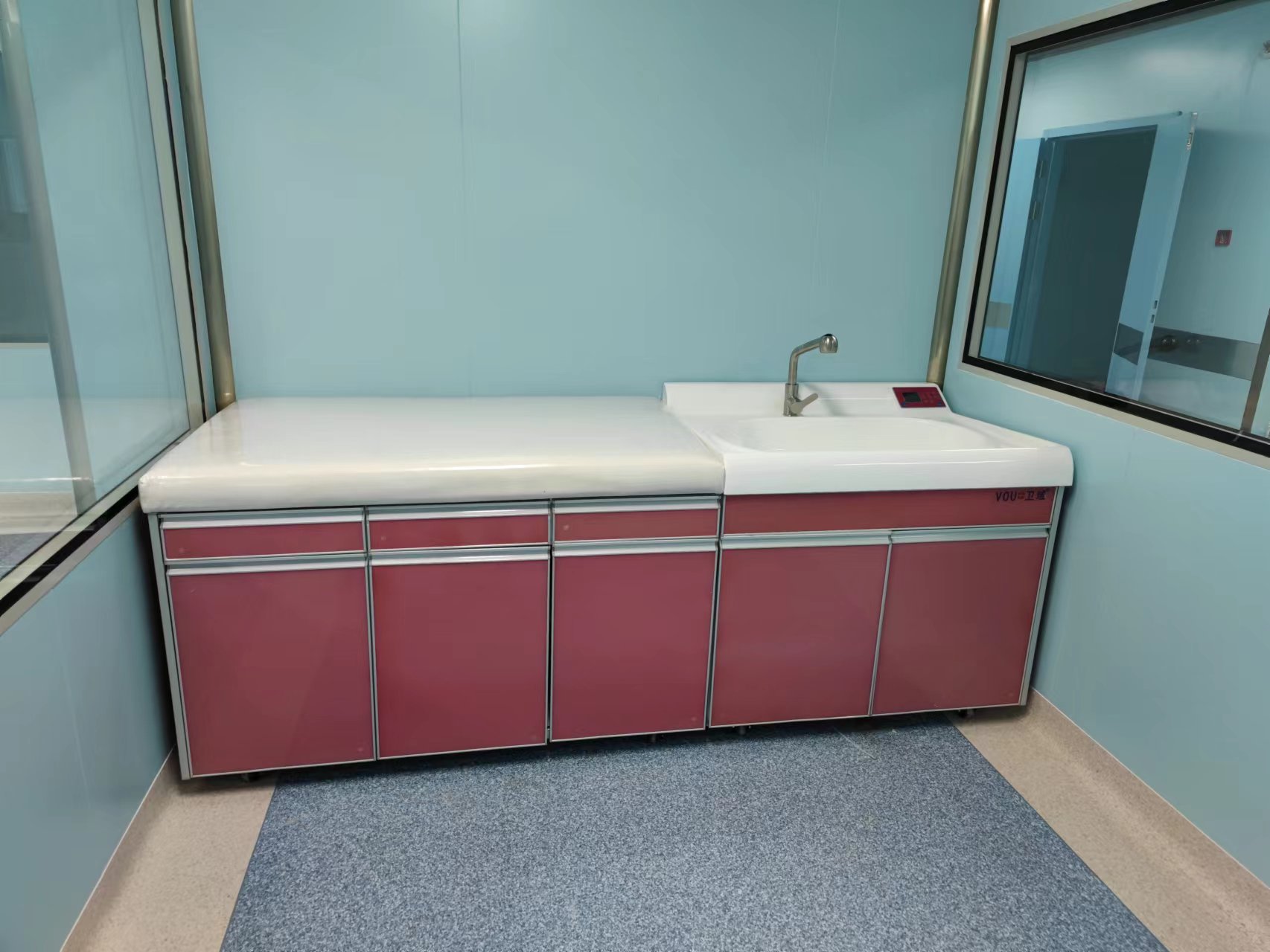 洗出健康，游出快樂——嬰兒洗浴設(shè)備